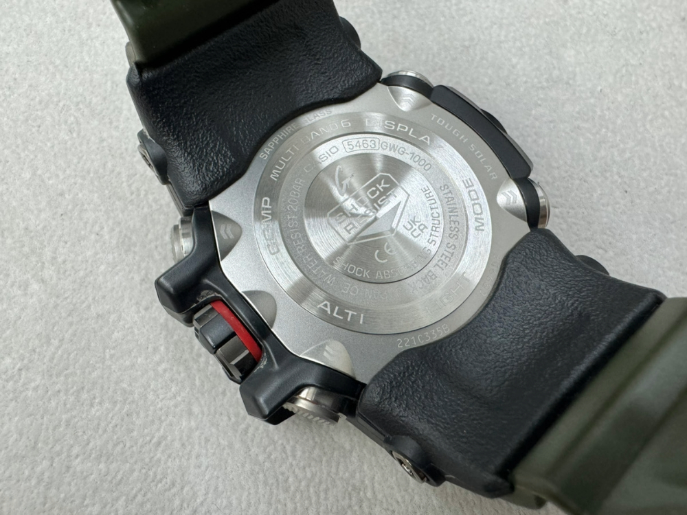 G-SHOCKマッドマスター裏蓋