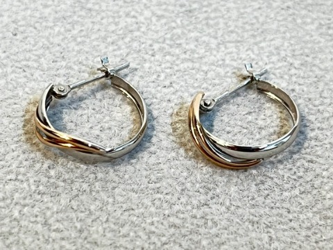 K18WGK10ピアス