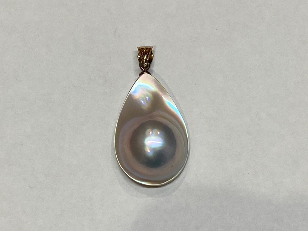 K18マべパールペンダントトップ上