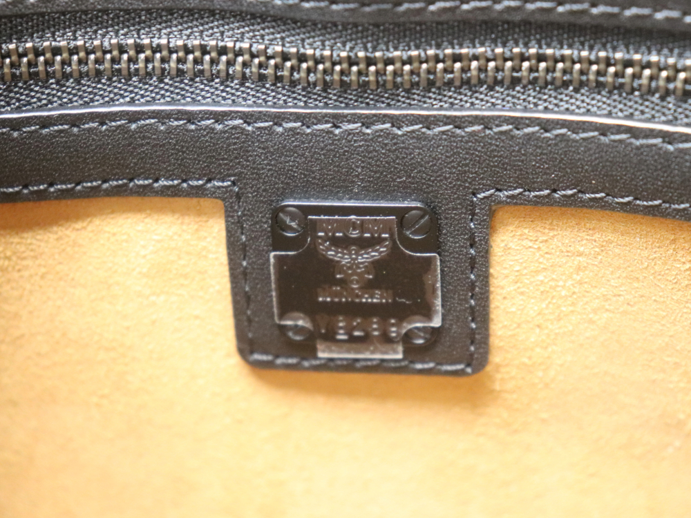 MCM2WAYハンドバッグ刻印