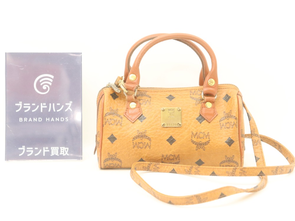 MCMの2WAYハンドバッグ正面