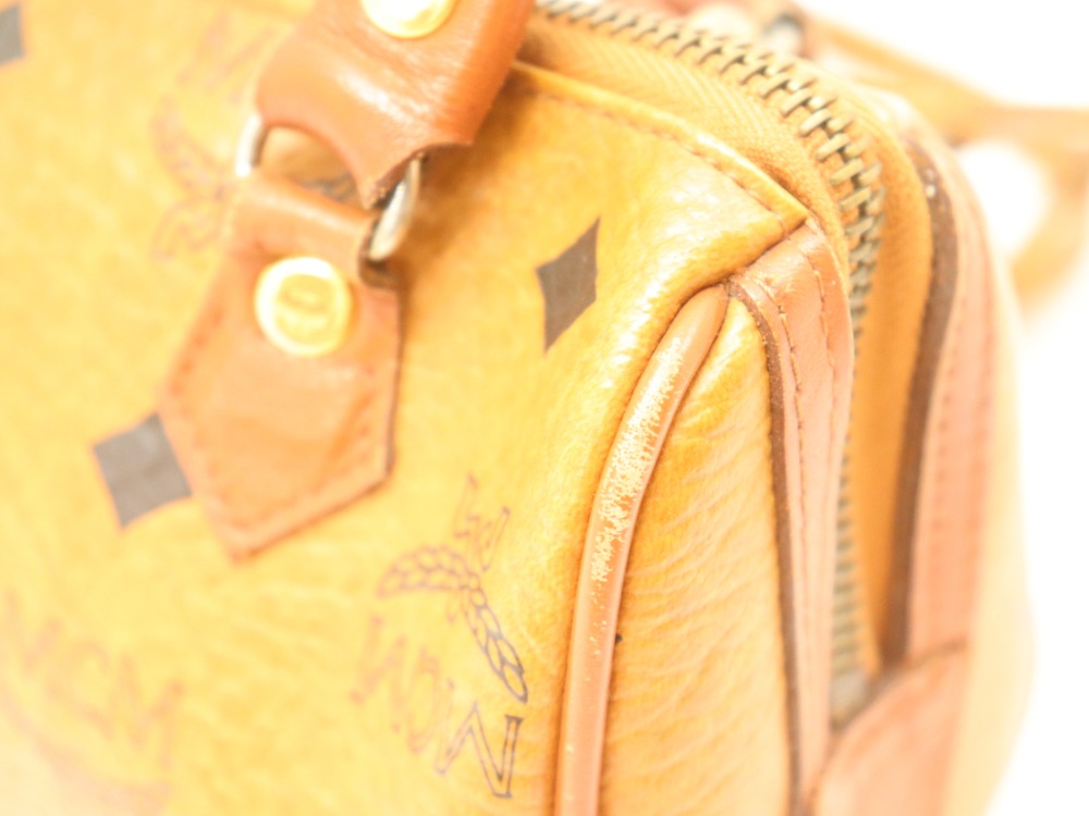 MCMの2WAYハンドバッグ角