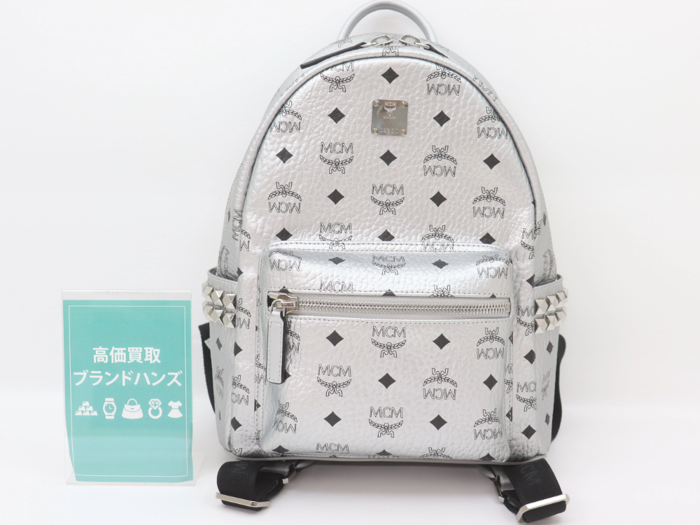 MCM スタッズ付きグレーリュック　スモールサイズ エムシーエムバックパック スタッズ グレー レディース レザー