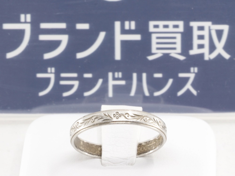 PT900の婚約指輪正面