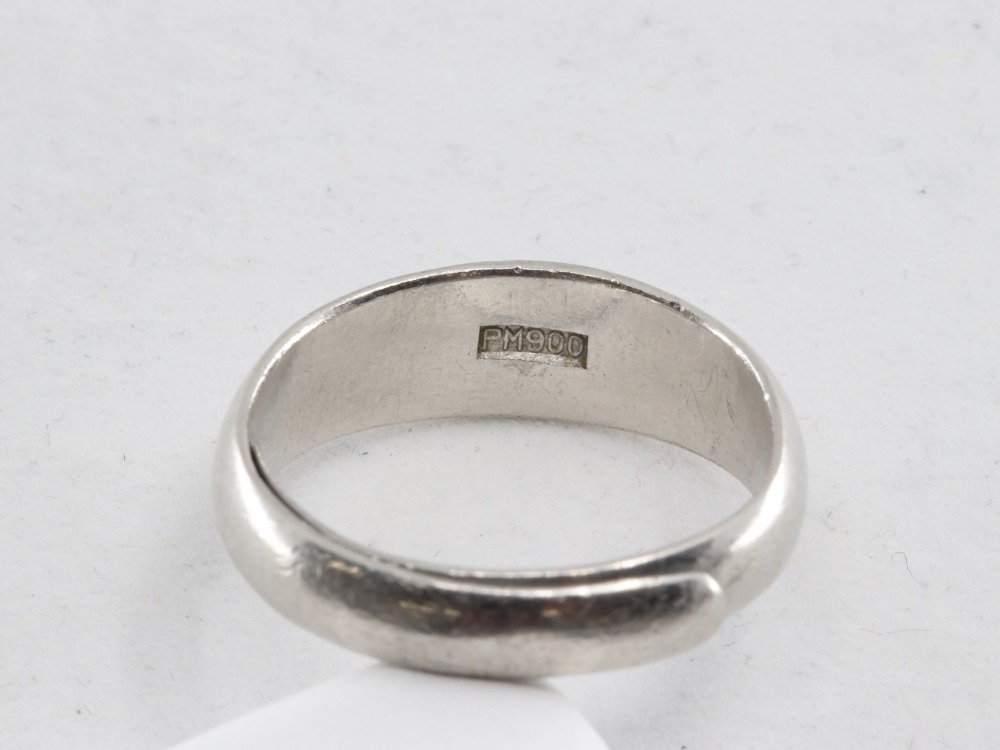 Pm900(プラチナ)の結婚指輪刻印
