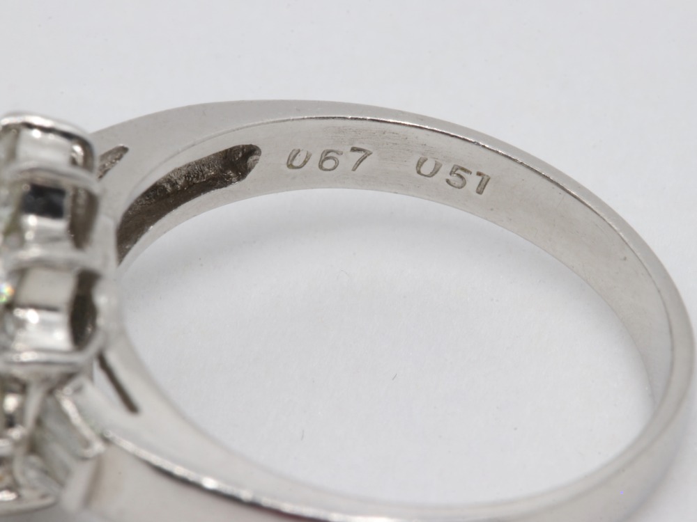 Pt900ブラックオパールダイヤリング刻印