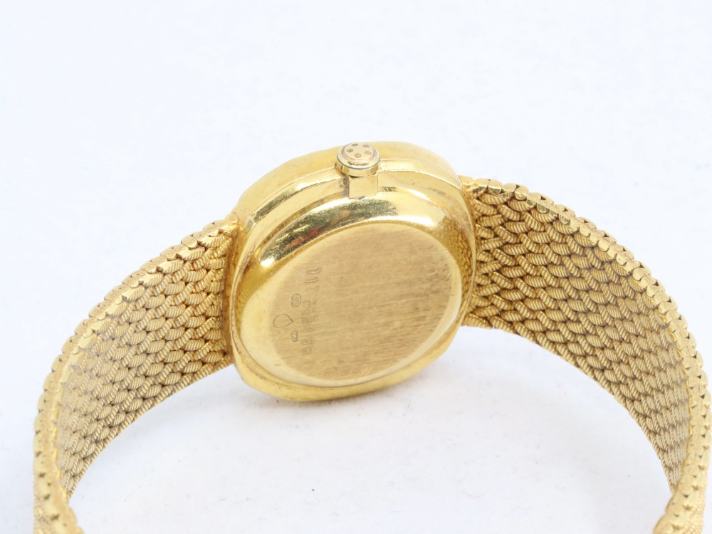 エテルナのK18(18金)腕時計QZ裏面