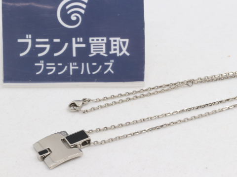 エルメスのアイリーンネックレス