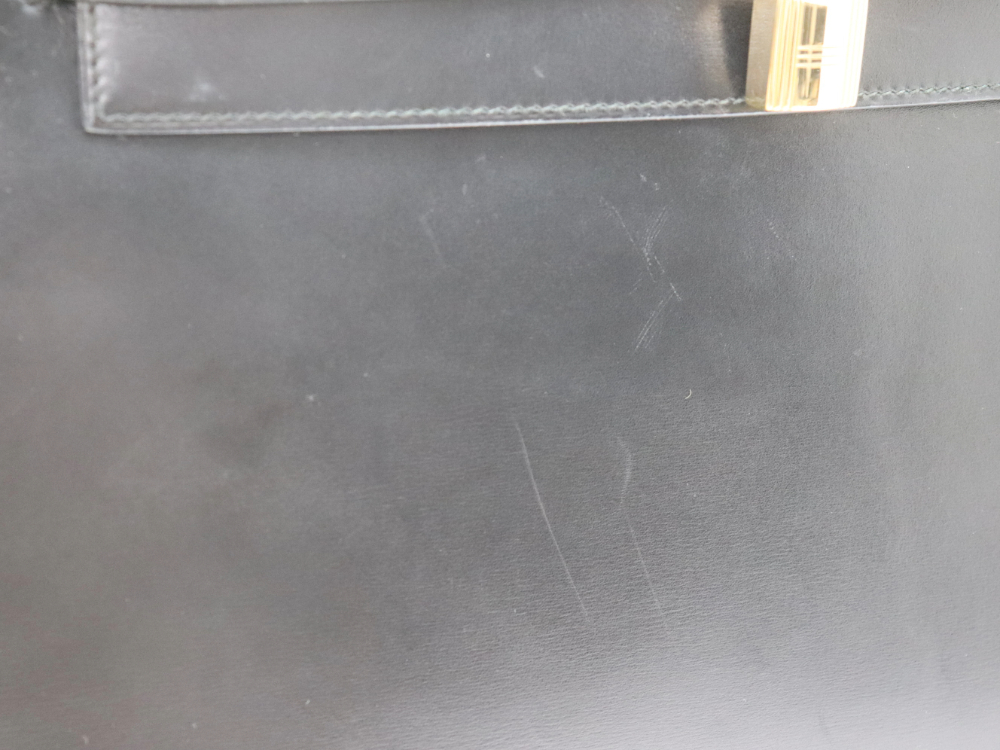 エルメスのケリー32ボックスカーフ表面