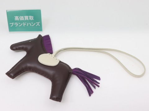 エルメスのロデオMMチャーム