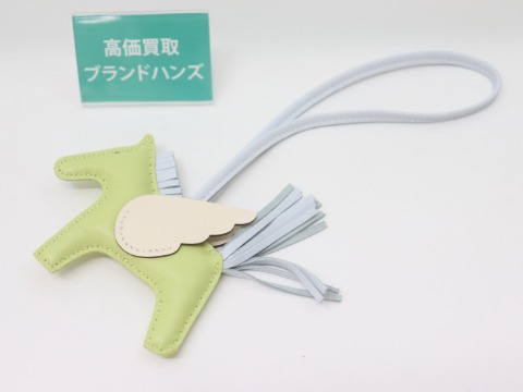 エルメスのロデオPMペガサス