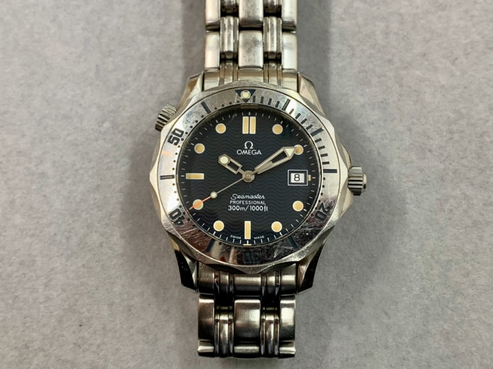 オメガ シーマスター正面