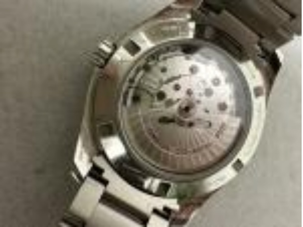 オメガ シーマスター裏蓋