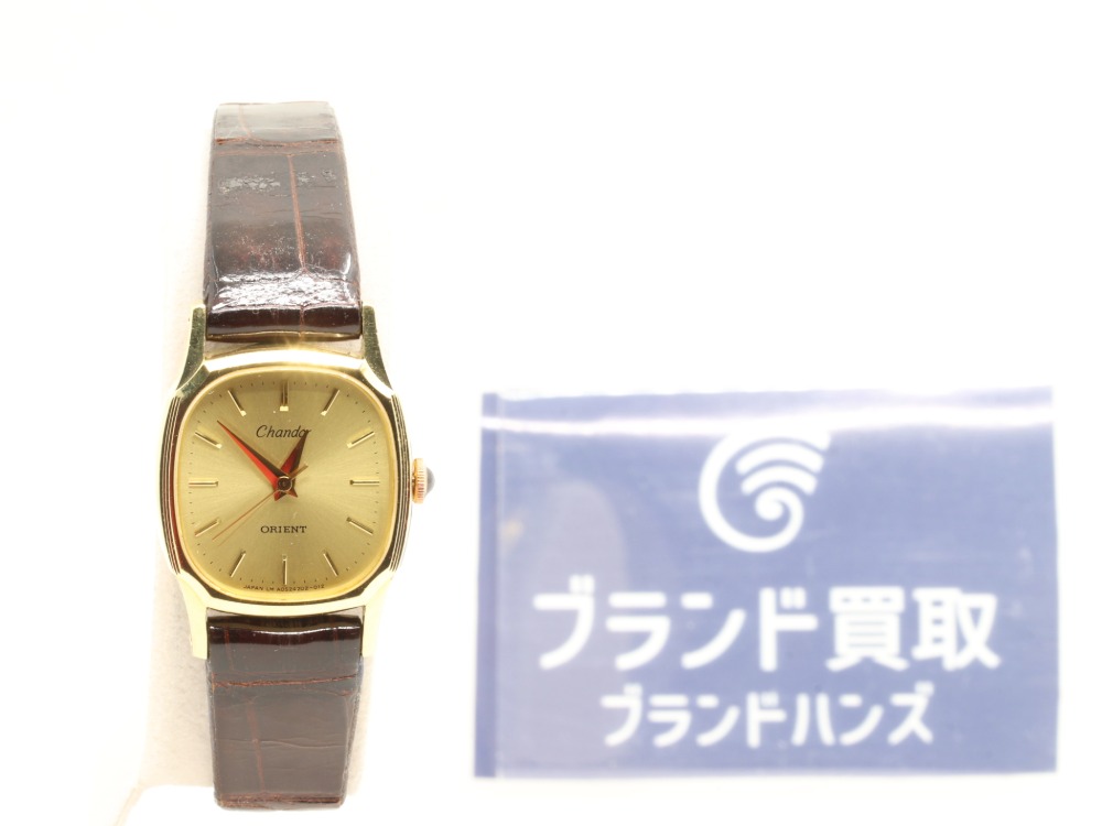 オリエントのシャンドールゴールド文字盤正面