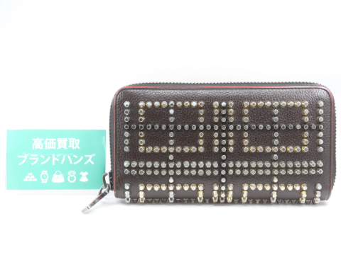 クリスチャンルブタンスタッズ長財布