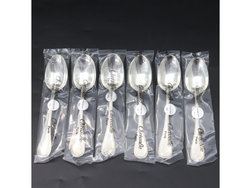 クリストフルのカラトリーセット前