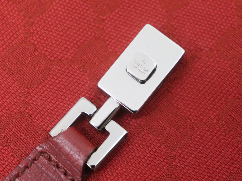 グッチワンショルダーバッグ金具