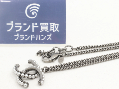 シャネルのココマークネックレス