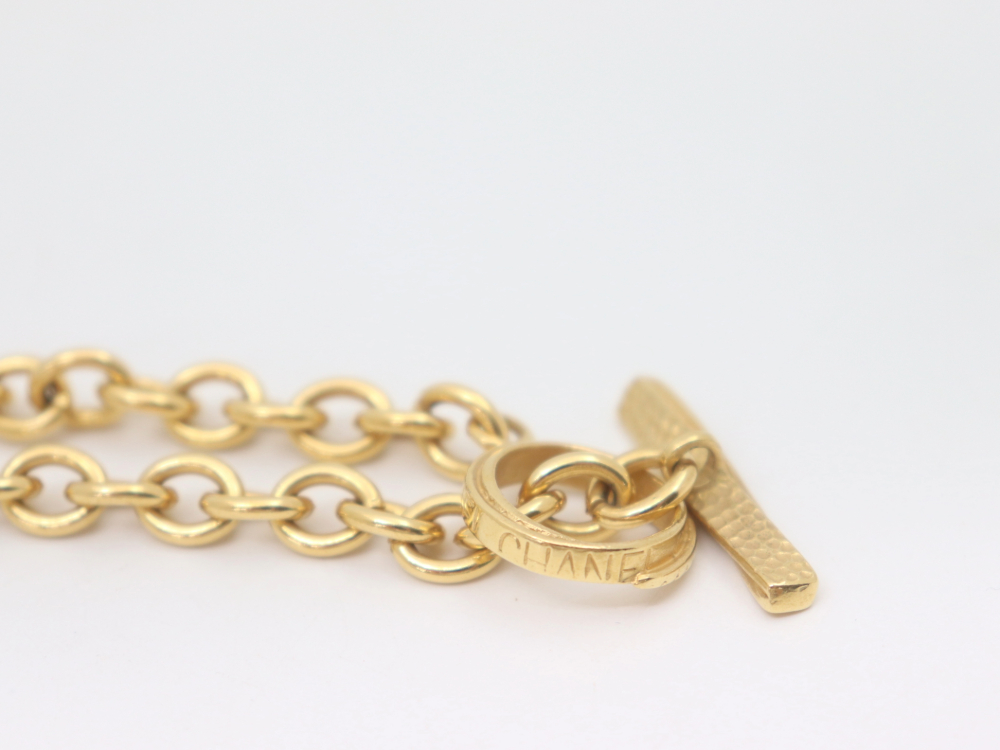 シャネルのネックレス96P刻印