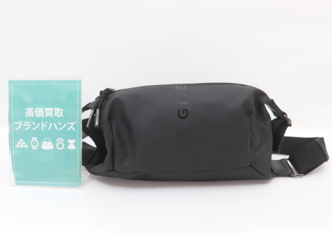 ジバンシーのG-Zipのウエストバッグ