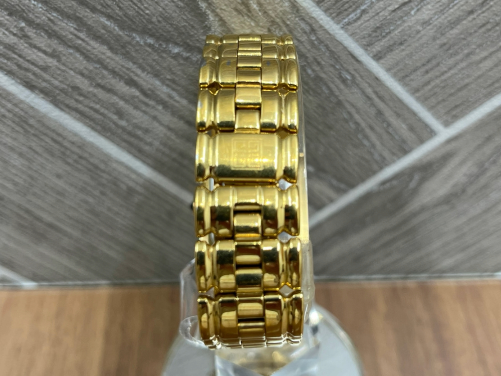 ジバンシーのレディース腕時計ベルト