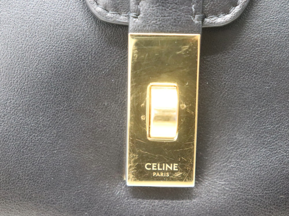 セリーヌ16セーズショルダーバッグ金具