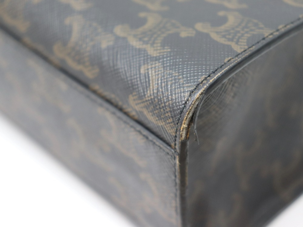 セリーヌバーティカルカバトートバッグ角擦れ