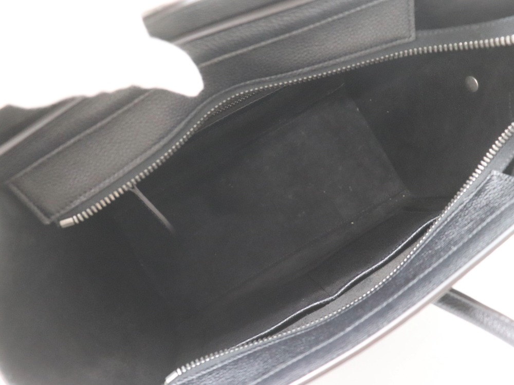 セリーヌラゲージマイクロショッパー内