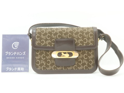 セリーヌ馬車金具ショルダーバッグ