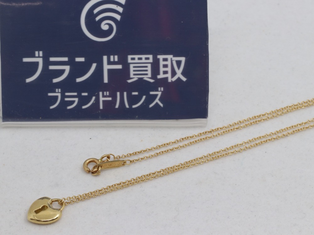 ティファニーハートロックネックレス全体