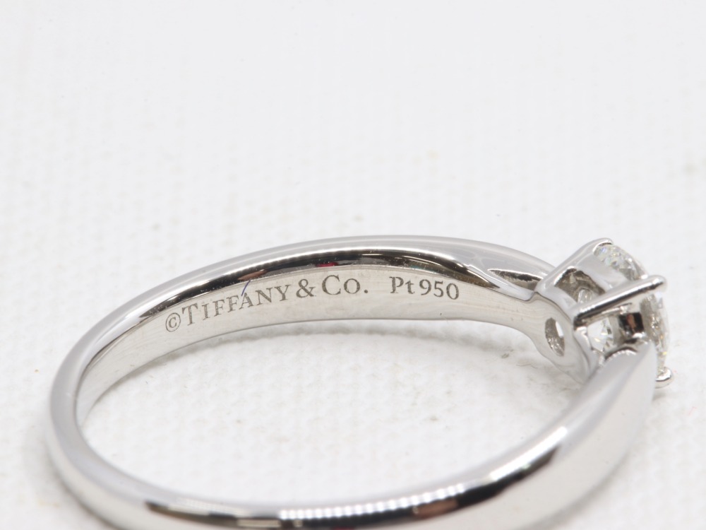 ティファニーハーモニーダイヤリング刻印