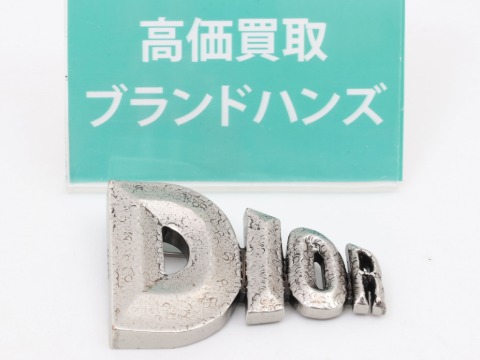 ディオールロゴシルバーブローチ