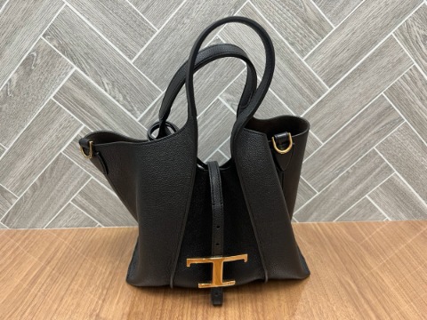 トッズの2WAYショルダーバッグ