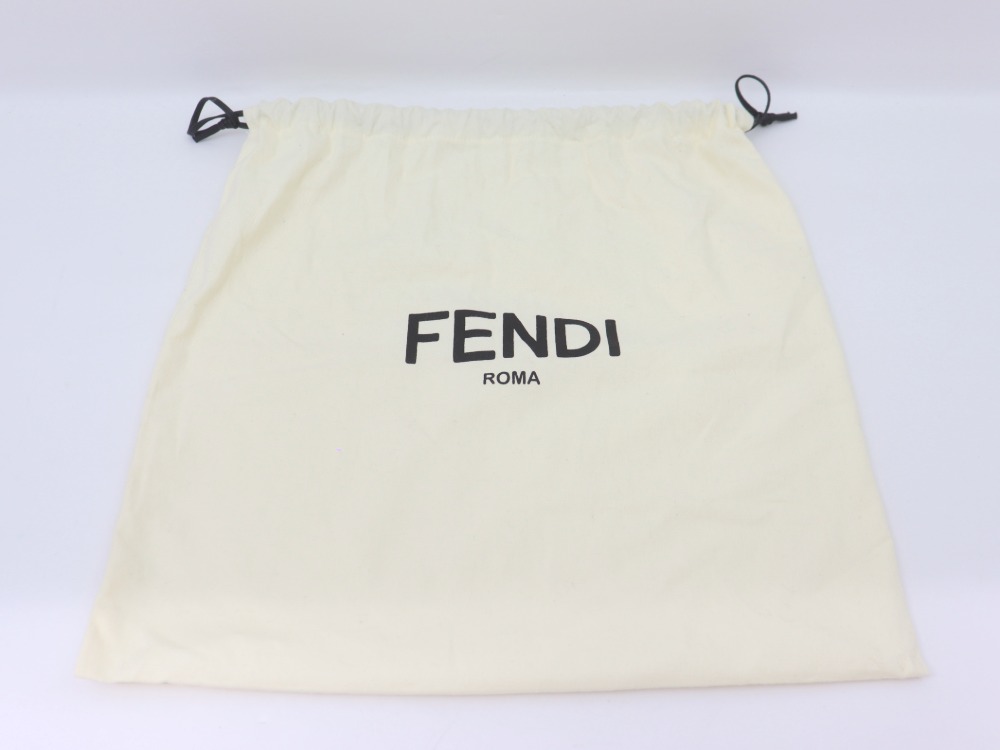 フェンディセレリアボディバッグ付属品