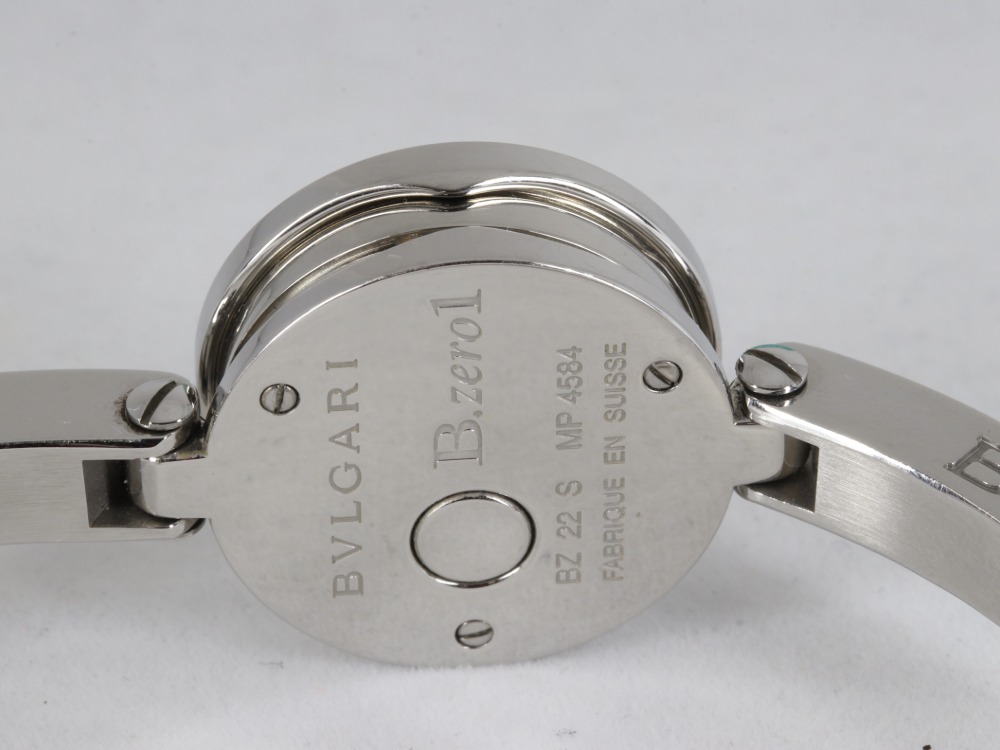 ブルガリバングルウォッチ裏蓋