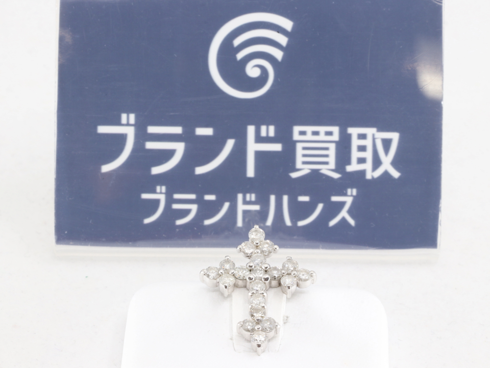 プラチナのフラワーモチーフダイヤトップ全体