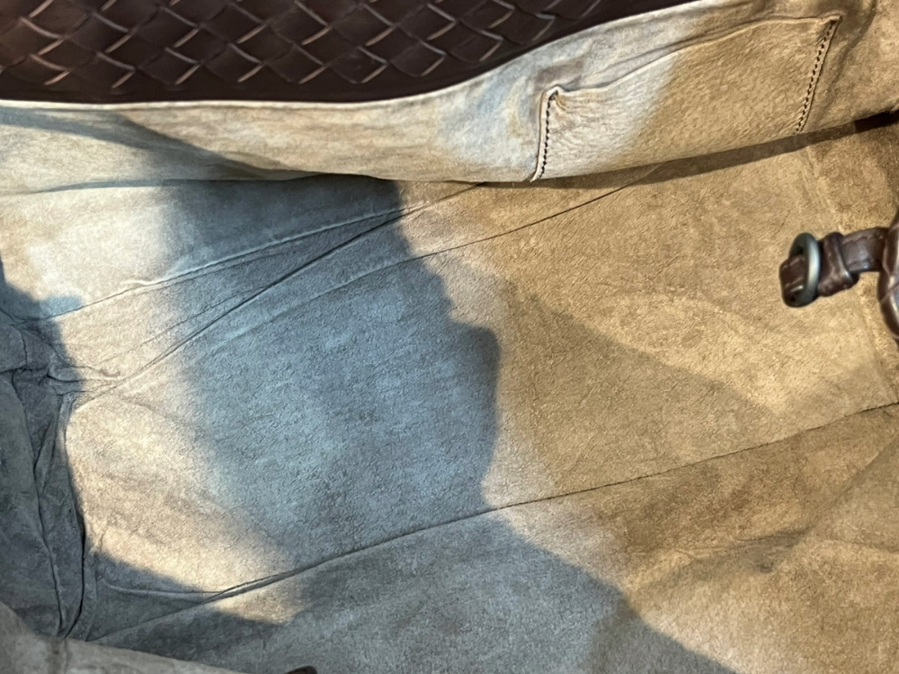 ボッテガのイントレチャートトートバッグ内側