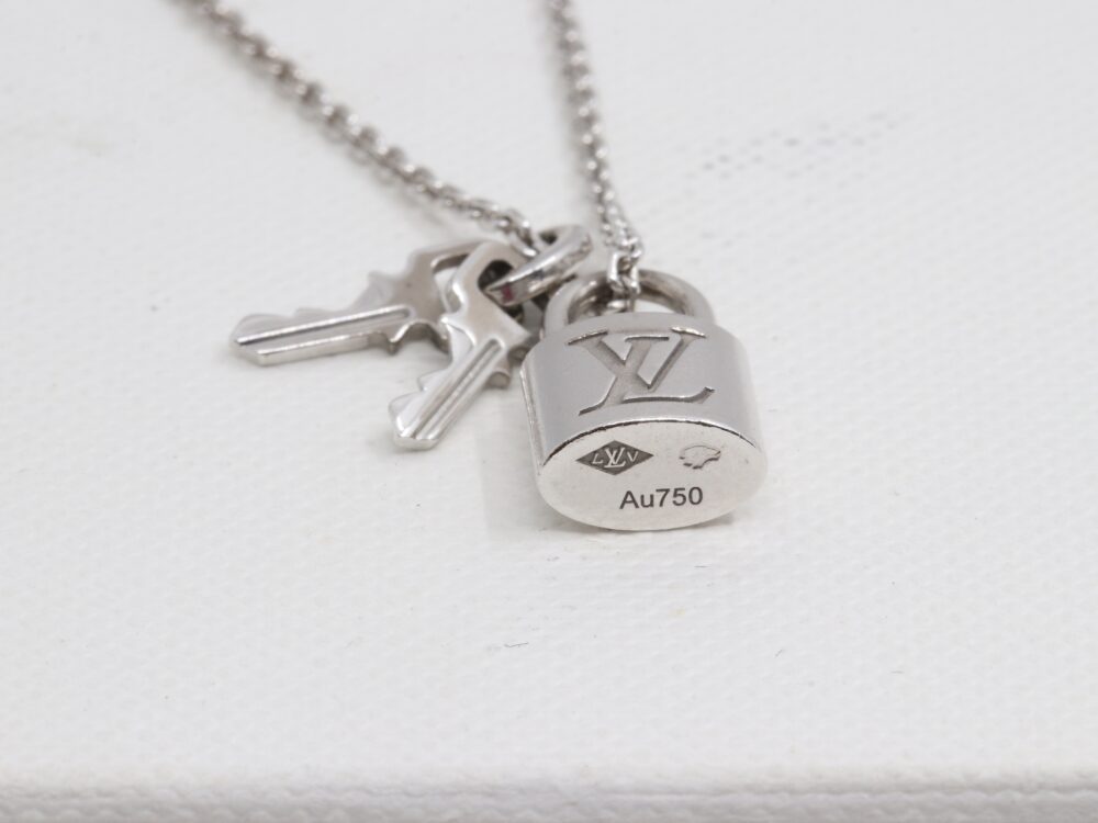 ルイヴィトン750WGパンダンティフロックイットネックレス刻印