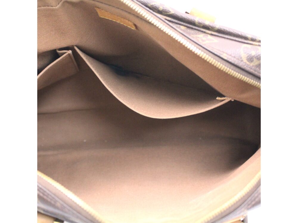 ルイヴィトンのサック・ボスフォール内側