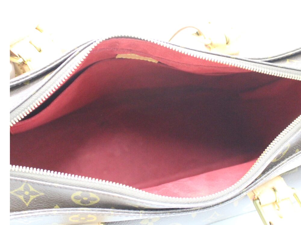 ルイヴィトンのミュルティプリ・シテ内側