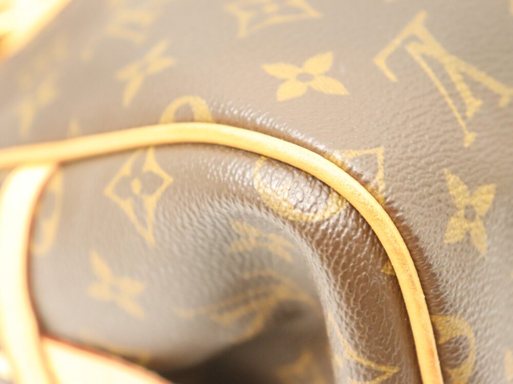 ルイヴィトンのモノグラムモントルグイユ角