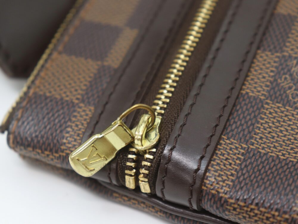 ルイヴィトンボスフォールPMモノグラムM40106を買取しました