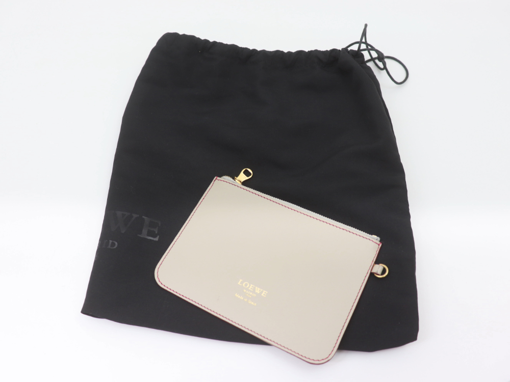 ロエベのバッグ付属品
