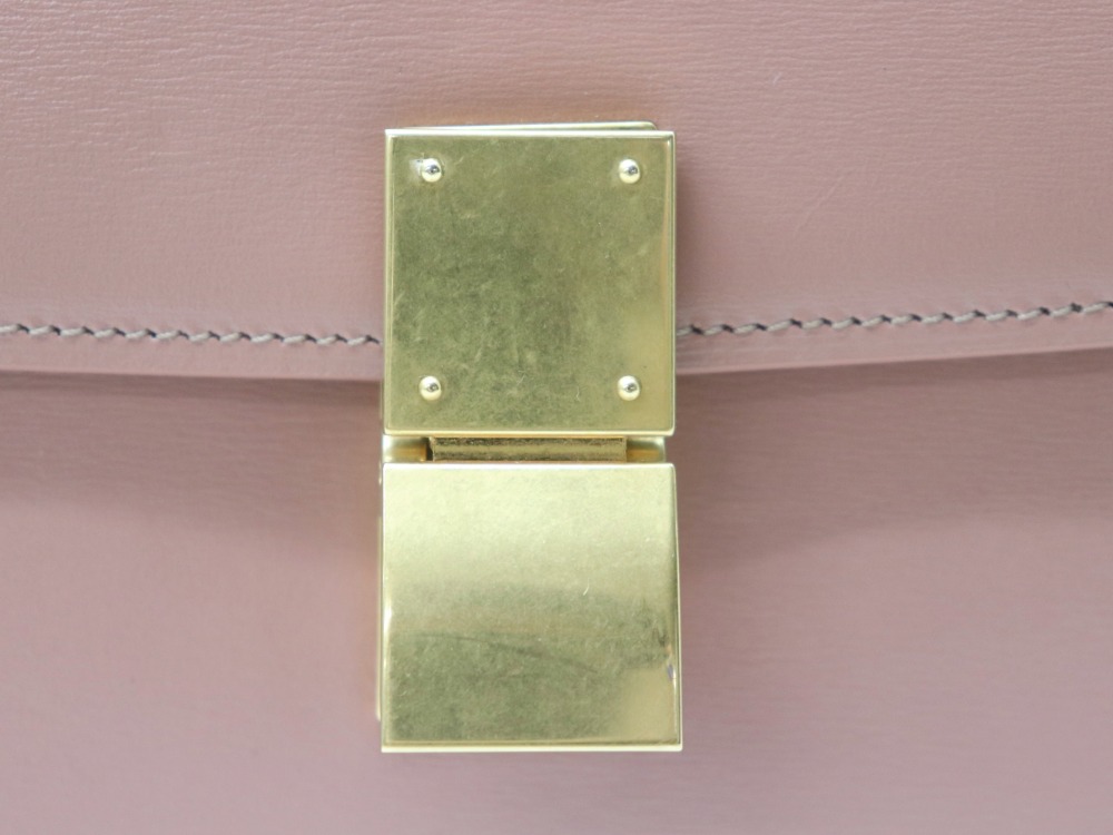 傷のあるセリーヌティーンショルダーバッグ金具