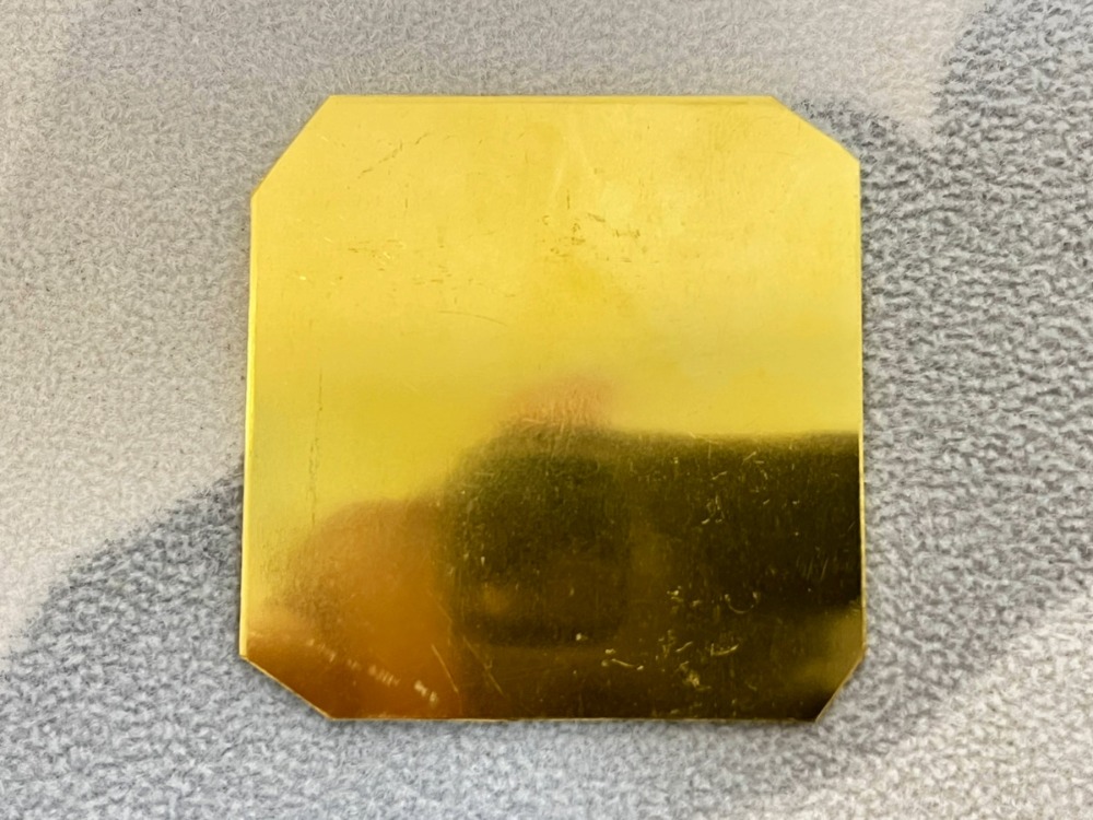 純金製歯科用板金裏面