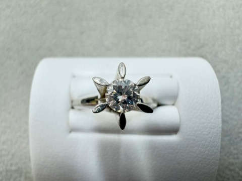 Pt900のダイヤリング0.504ct