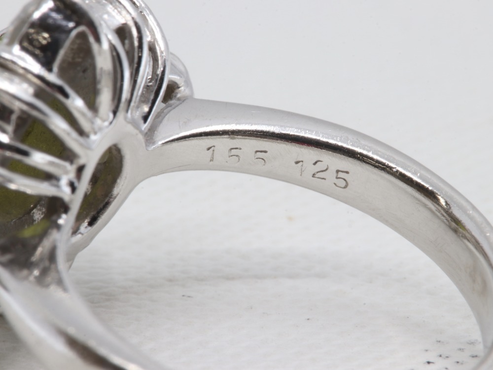 Pt900(プラチナ900)のクリソベリルリング刻印2