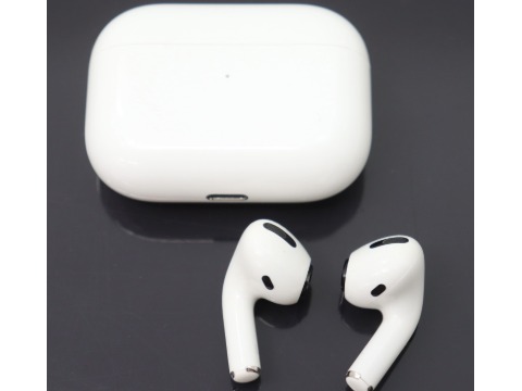 アップルエアポッズプロ第一世代