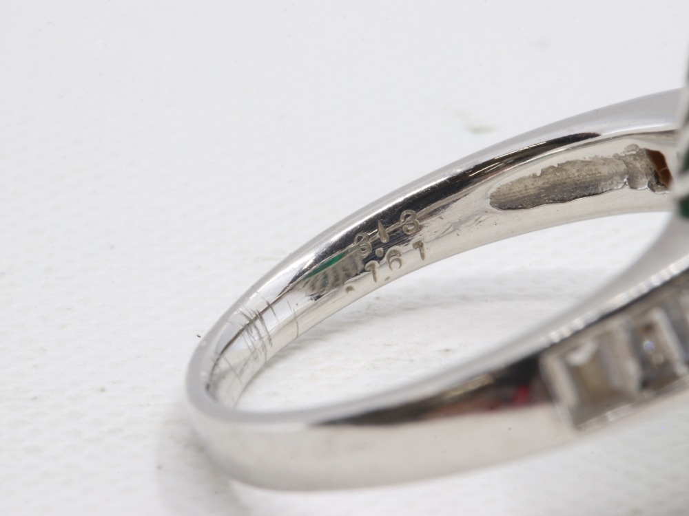 エメラルドダイヤモンドリング刻印2