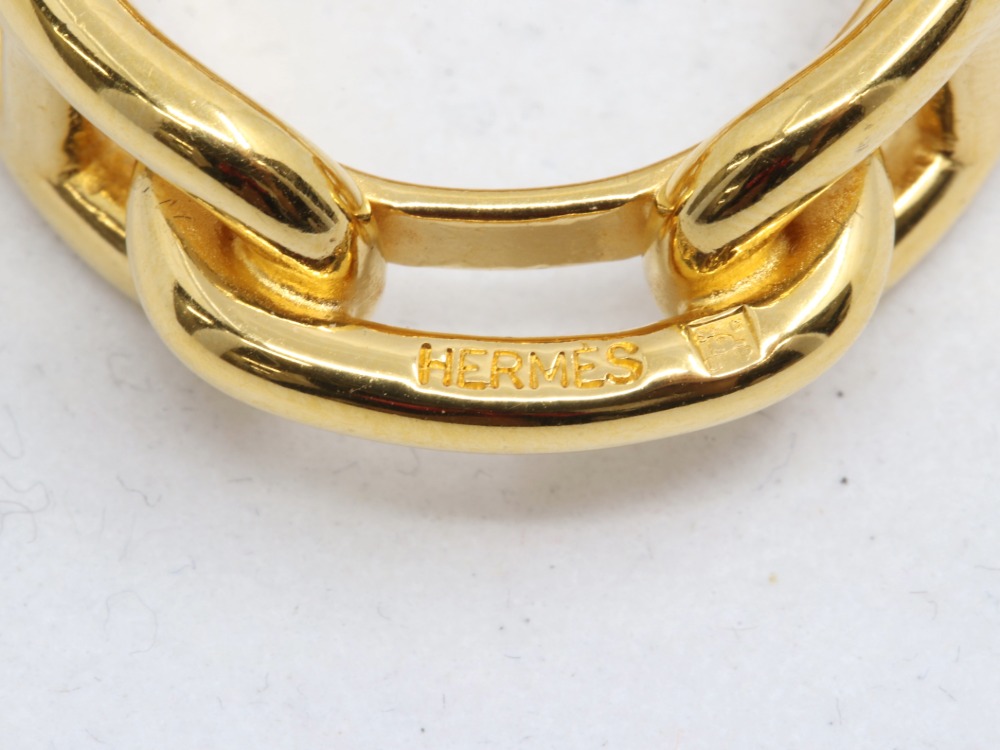 エルメスのルカデスカーフリング刻印